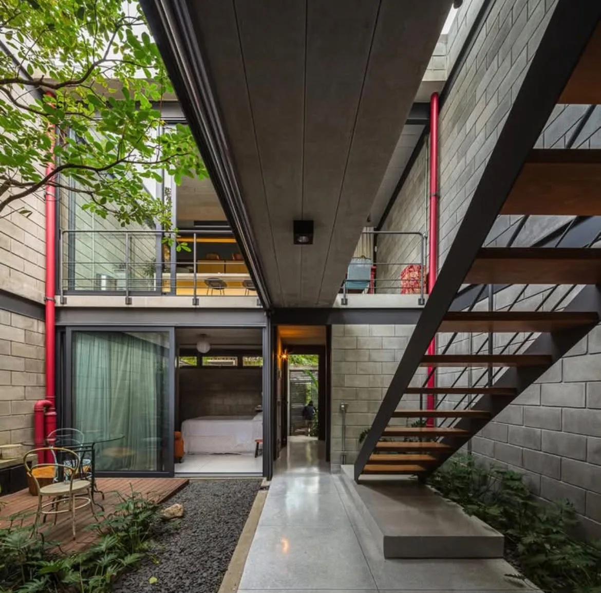 Patio arquitectónico para mantenimiento de inmuebles
